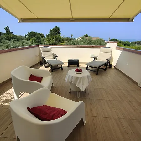 Marianna 3* ألغيرو